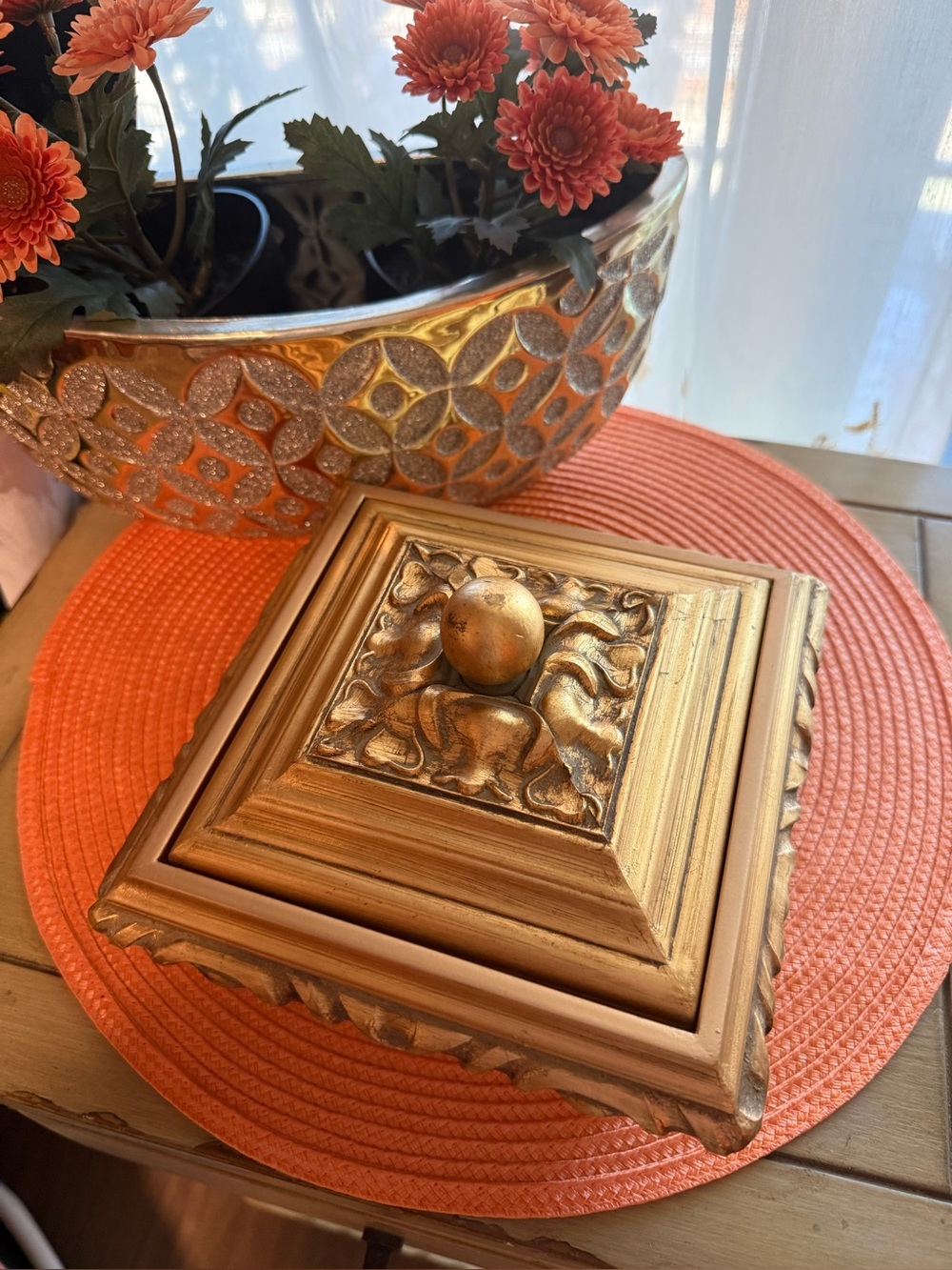 Florentine Style wood gold tone Trinket Box W Lid Vtg